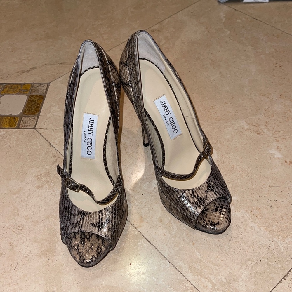 Jimmy Choo shoes 👠